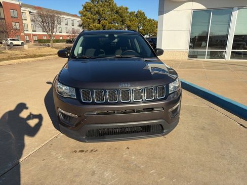 Used 2021 Jeep Compass Sport w/ Cold Weather Group image 3
