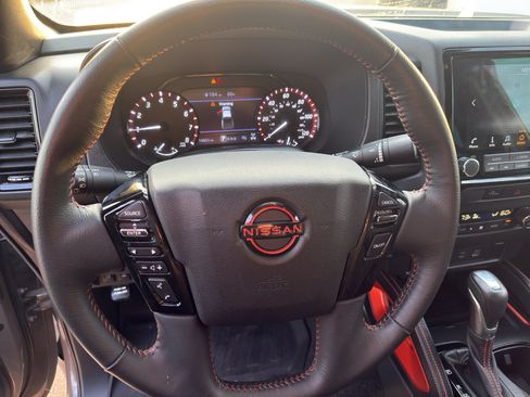 Used 2024 Nissan Frontier PRO-4X w/ Off-Road Protection Package AWD/4WD image 17