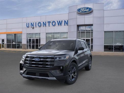 New 2026 Ford Explorer Active image 2
