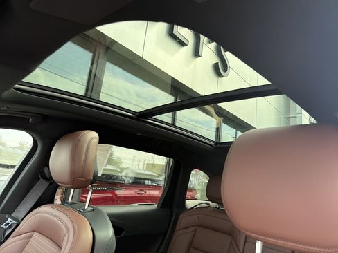 New 2026 Lincoln Nautilus Reserve AWD/4WD image 11