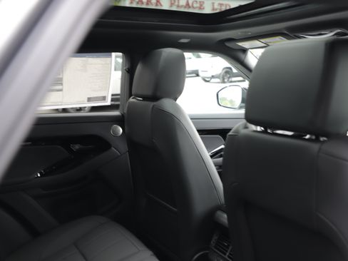 New 2026 Land Rover Range Rover Evoque Dynamic SE AWD/4WD image 11