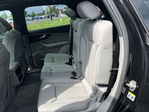 Used 2023 Audi Q7 3.0T Prestige w/ Prestige Package AWD/4WD image 25