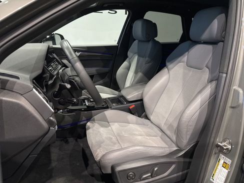 Used 2024 Audi SQ5 Prestige image 15