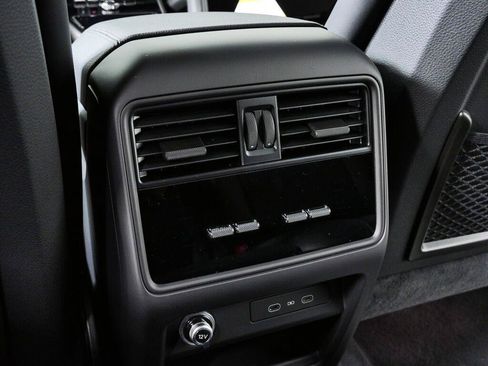 New 2026 Porsche Cayenne Coupe AWD/4WD image 21