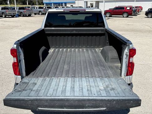 Used 2021 Chevrolet Silverado 1500 LT AWD/4WD image 25