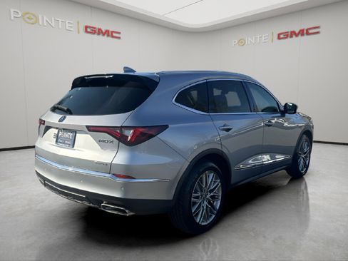 Used 2023 Acura MDX SH-AWD w/ Advance Package image 7