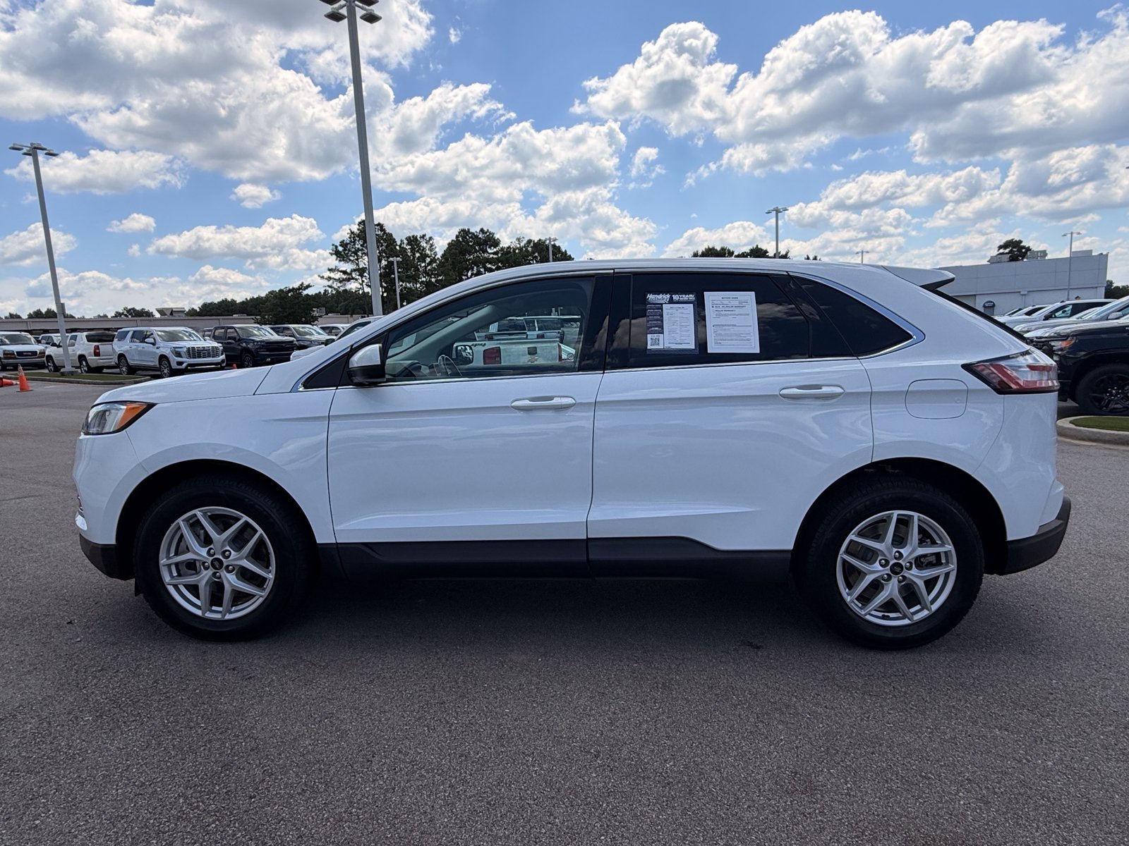 Used 2023 Ford Edge SEL AWD/4WD image 10