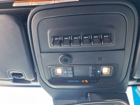 Used 2021 Ford Bronco Badlands image 19