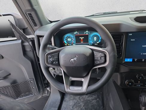 New 2025 Ford Bronco 4-Door image 23