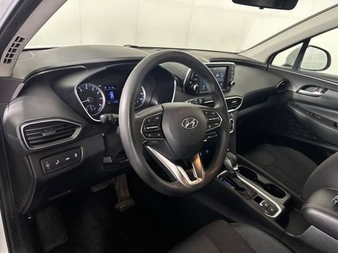 Used 2019 Hyundai Santa Fe SE image 13