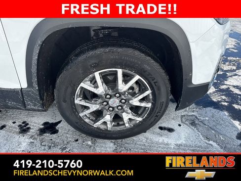 Used 2023 GMC Acadia SLE w/ Driver Convenience Package image 10