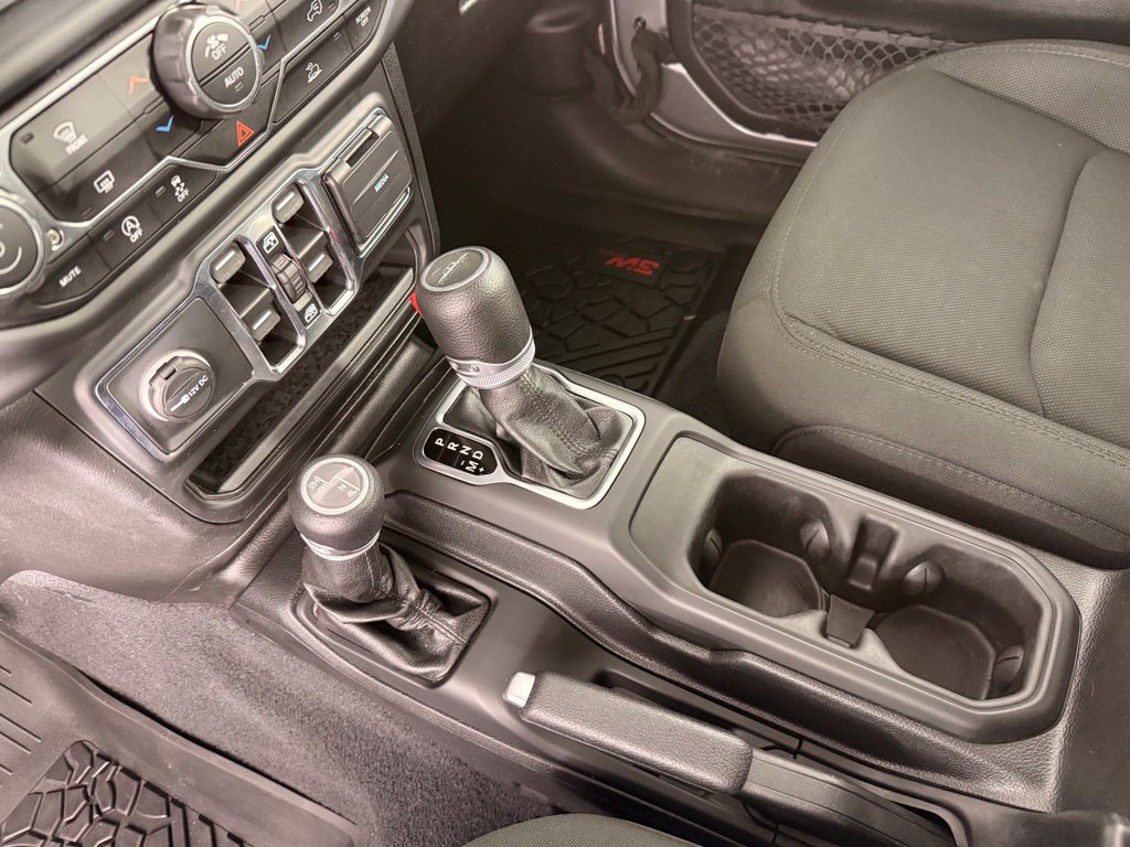 Used 2021 Jeep Gladiator Sport AWD/4WD image 4