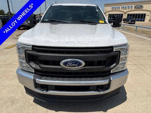 Used 2022 Ford F250 XL w/ Power Equipment Group AWD/4WD image 2