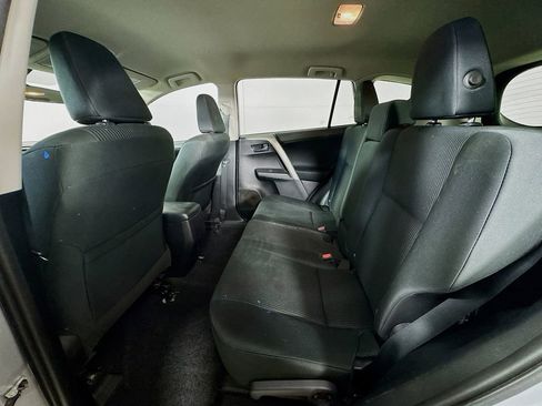 Used 2016 Toyota RAV4 LE image 22