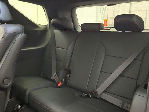 New 2026 Chevrolet Traverse Z71 w/ Driver Confidence Package image 38