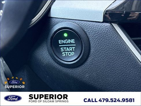 Used 2022 Ford Escape SEL image 25