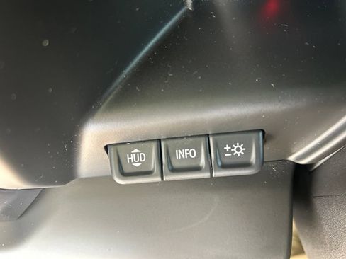 Used 2025 GMC Sierra 1500 AT4 w/ AT4 Premium Package AWD/4WD image 26