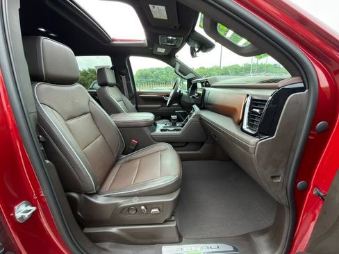 Used 2023 GMC Sierra 1500 Denali w/ Denali Reserve Package AWD/4WD image 12