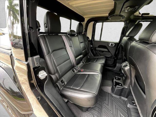 Used 2021 Jeep Gladiator Overland w/ Popular Equipment Package AWD/4WD image 24