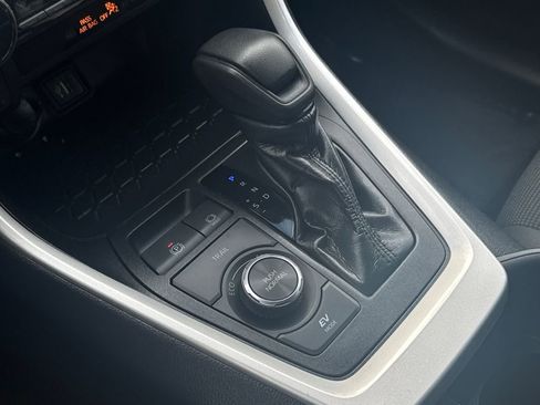 Used 2024 Toyota RAV4 LE image 23