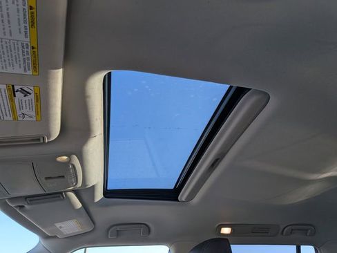 Used 2023 Nissan Armada Platinum w/ Captain's Chairs Package image 20