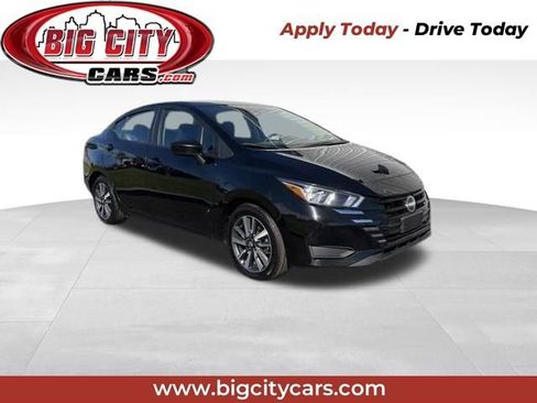 Used 2023 Nissan Versa SV FWD image 1