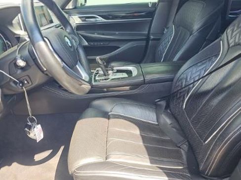 Used 2019 BMW 750i xDrive AWD/4WD image 4