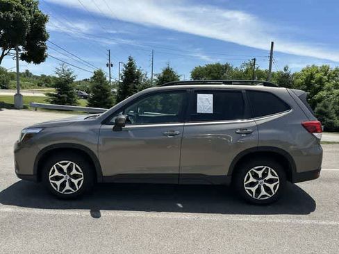 Used 2021 Subaru Forester Premium w/ Popular Package #1 AWD/4WD image 2