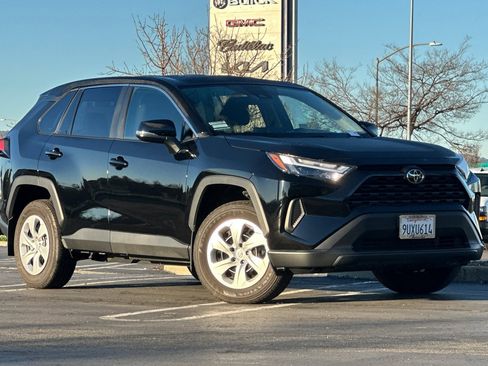 Used 2025 Toyota RAV4 LE image 2