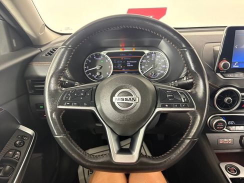 Used 2023 Nissan Sentra SR w/ Midnight Edition Package FWD image 19