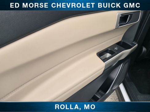 Used 2020 Ford Explorer XLT w/ Equipment Group 202A AWD/4WD image 18