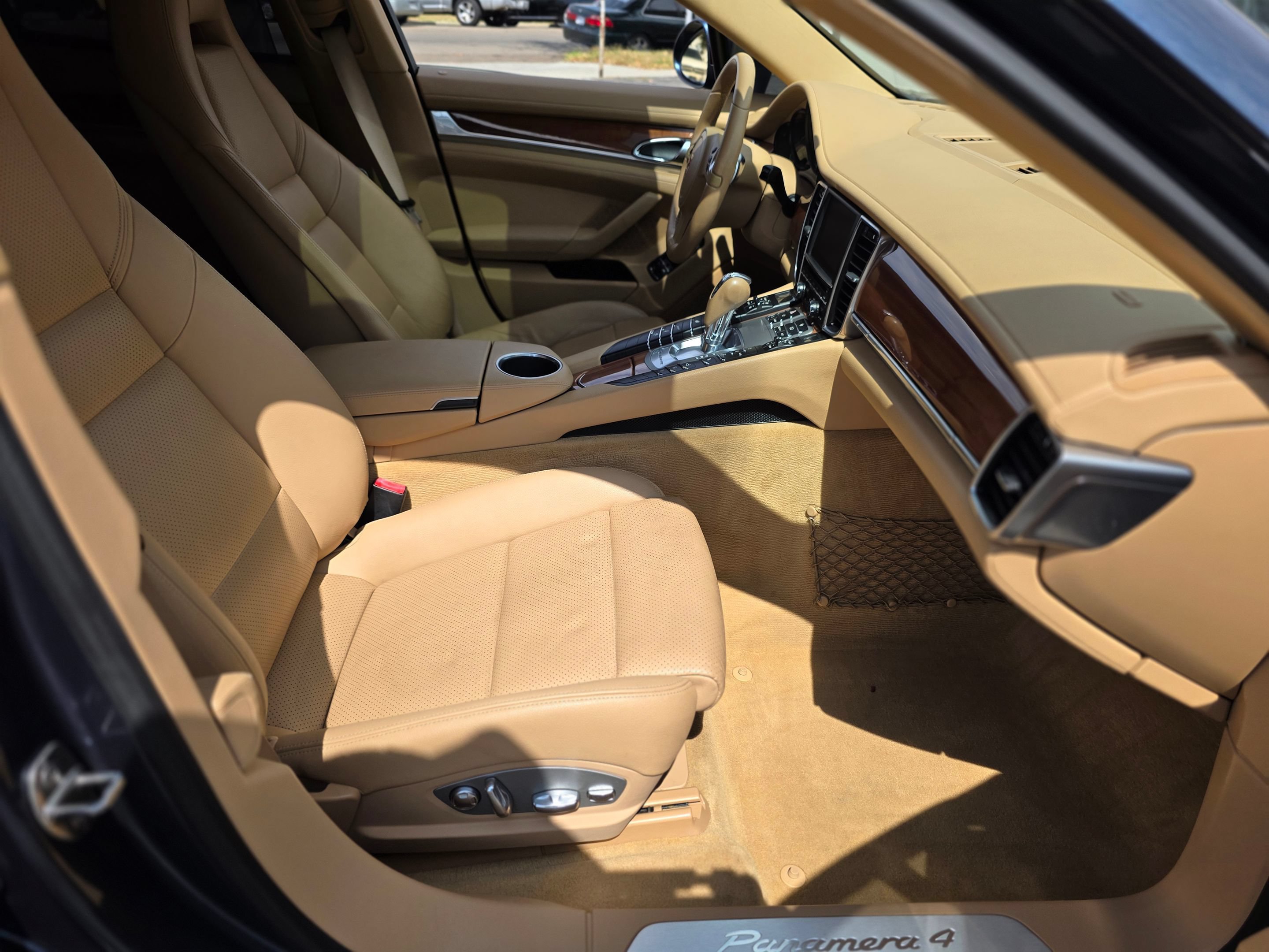 Used 2012 Porsche Panamera 4 w/ Premium Pkg Plus AWD/4WD image 10