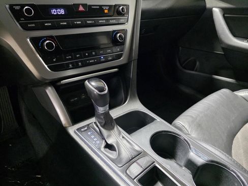 Used 2016 Hyundai Sonata Sport w/ Option Group 02 image 26