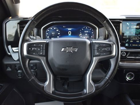 Used 2023 Chevrolet Silverado 1500 RST w/ Z71 Off-Road Package AWD/4WD image 2