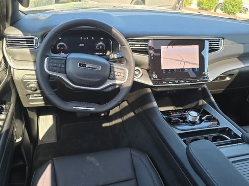 New 2025 Jeep Wagoneer Series III w/ Quick Order Package 25C Super image 6