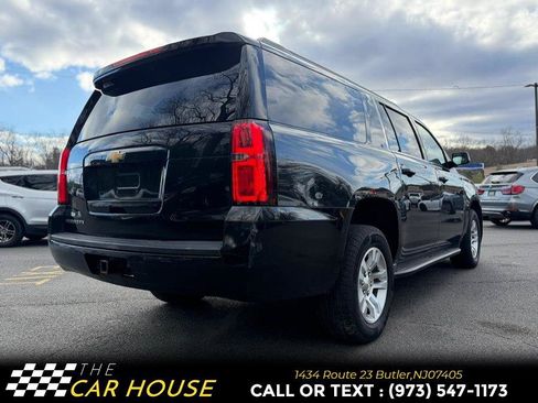 Used 2018 Chevrolet Suburban LT AWD/4WD image 12