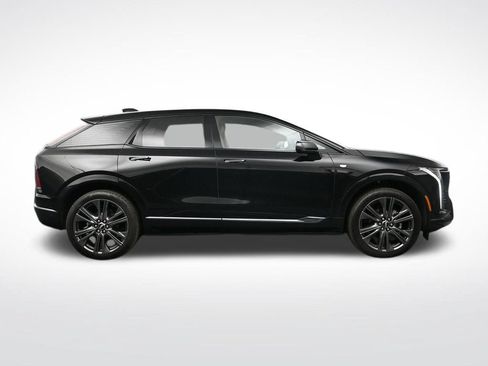 Used 2026 Cadillac Optiq Sport 2 AWD/4WD image 6
