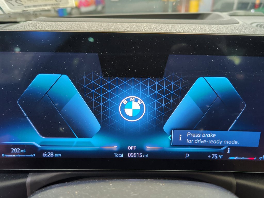 Certified 2023 BMW 330i xDrive Sedan w/ Premium Package AWD/4WD image 17