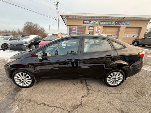 Used 2014 Ford Fiesta SE w/ Equipment Group 201A image 2
