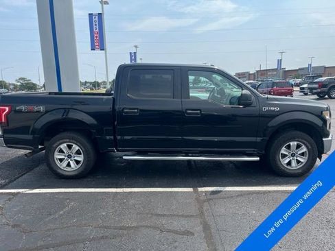 Used 2017 Ford F150 XLT AWD/4WD image 4