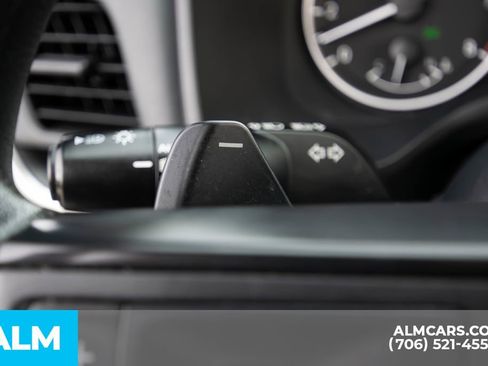 Used 2024 Nissan Rogue S image 16