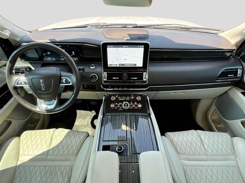 Used 2021 Lincoln Navigator Black Label AWD/4WD image 14