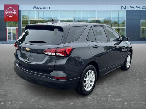 Used 2022 Chevrolet Equinox LS AWD/4WD image 5