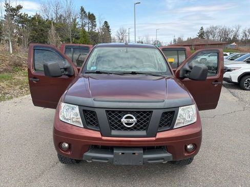 Used 2017 Nissan Frontier SV image 24