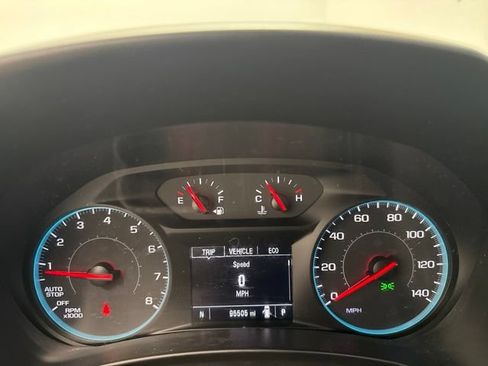 Used 2018 Chevrolet Equinox LT FWD image 31