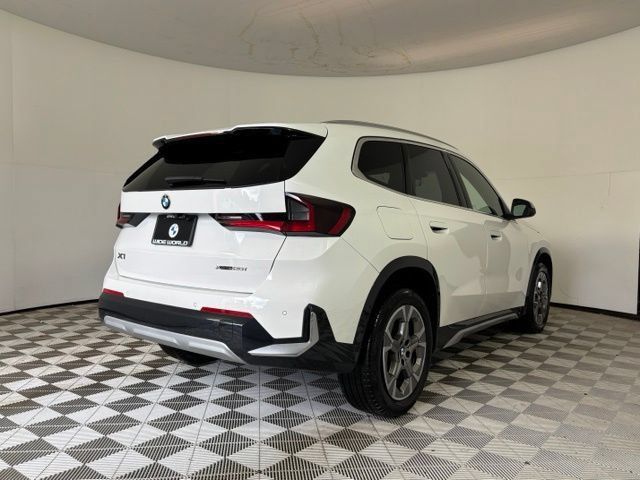 Used 2023 BMW X1 xDrive28i w/ Convenience Package AWD/4WD image 7