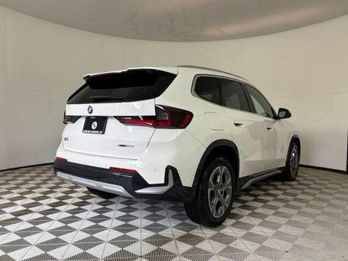 Used 2023 BMW X1 xDrive28i w/ Convenience Package AWD/4WD image 7