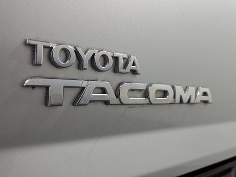 Used 2005 Toyota Tacoma PreRunner image 52