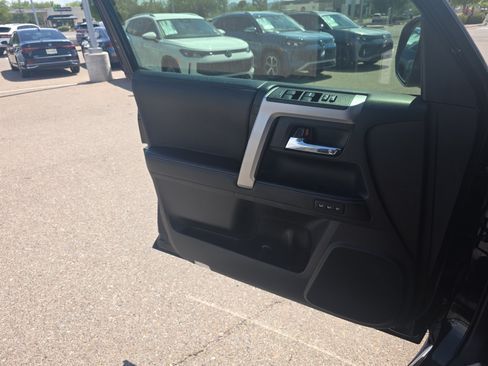 Used 2023 Toyota 4Runner Limited AWD/4WD image 13