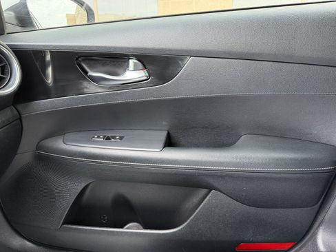 Used 2019 Kia Forte EX FWD image 15
